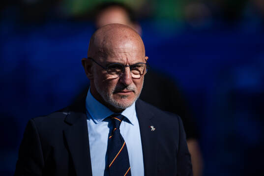 Head coach Luis De La Fuente of Spain
