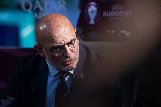 Head coach Luis De La Fuente of Spain