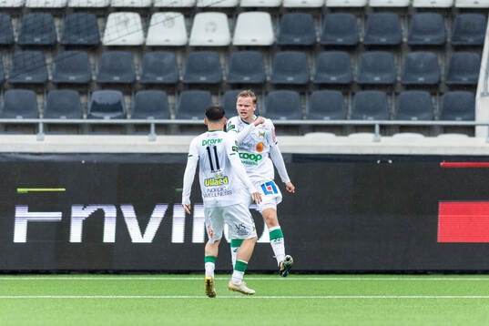 Varbergs Leo Frigell Jansson jublar