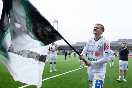Varbergs Leo Frigell Jansson jublar