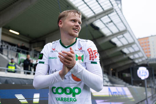Varbergs Leo Frigell Jansson jublar