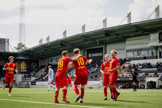 Landskronas Vincent Sundberg och Adam Egnell jublar