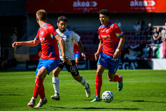 Örebros Lucas Shlimon och Helsingborgs Milan Silva