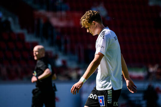 Örebros Erik McCue deppar