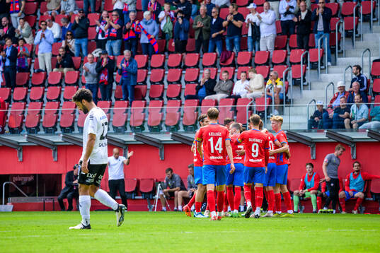 Örebros Lucas Shlimon deppar och Helsingborgs Milan Silva