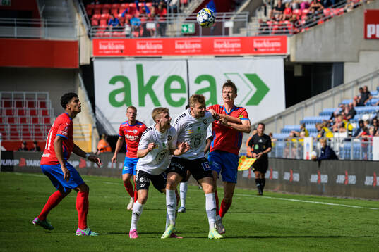 Helsingborgs Milan Silva Rasmussen och Örebros Valgeir