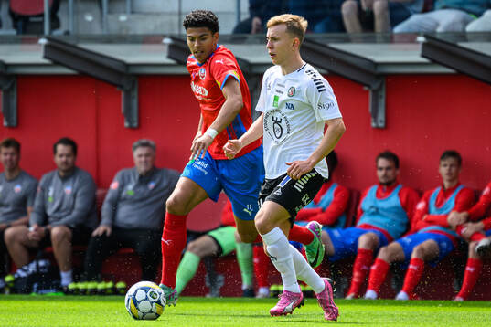 Helsingborgs Milan Silva Rasmussen och Örebros Valgeir