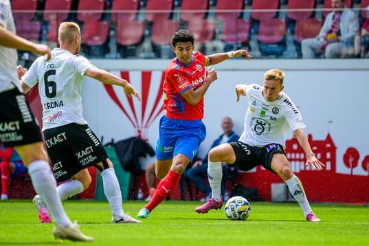 Helsingborgs Milan Silva Rasmussen och Örebros Valgeir