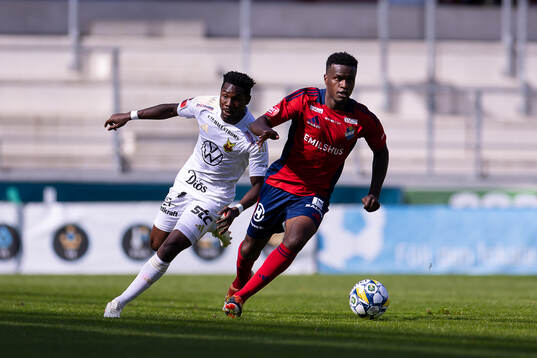 Östersunds Michael Aduragbemi Oluwayemi och Östers