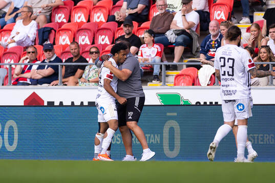 Östersunds Arquimides Ordonez och huvudtränare Magnus
