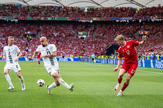 Vanja Drkusic of Slovenia and Victor Kristiansen of Denmark