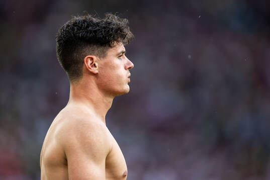Christian Nørgaard of Denmark looks dejected