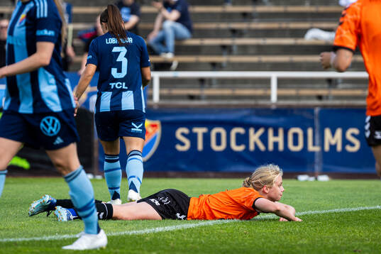 Kristianstads Katla Tryggvadottir deppar