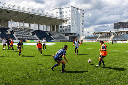 Linköpings spelare på uppvärmningen
