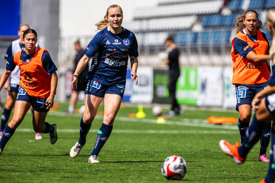 Linköpings Noor Hoelsbrekken Eckhoff på uppvärmningen