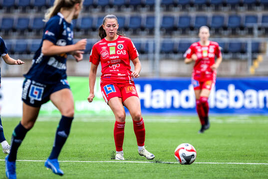 KIF Örebros Áslaug Dora Sigurbjörnsdottir