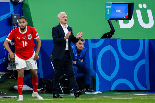 Head coach Didier Deshamps of France