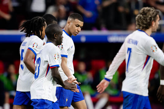 Kylian Mbappé of France celebrates the 0-1 goal