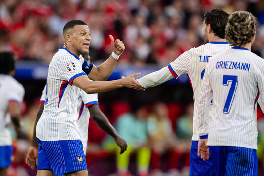 Kylian Mbappé of France celebrates the 0-1 goal