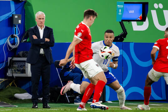 Head coach Didier Deshamps of France