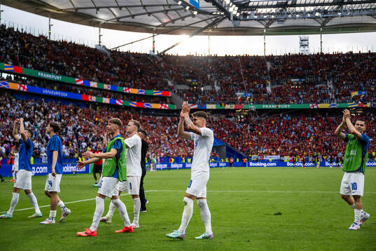 David Duris of Slovakia celebrates