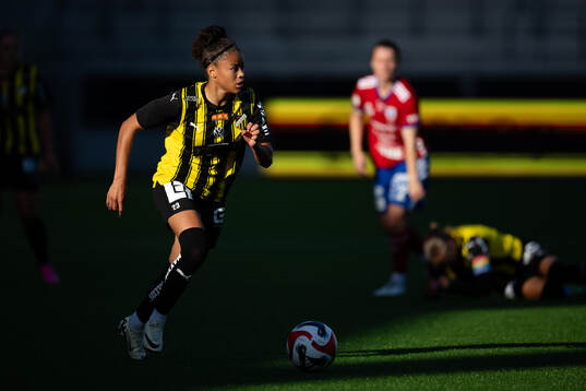 Häckens Felicia Schröder
