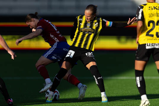 Vittsjös Kayla Adamek och Häckens Filippa Curmark