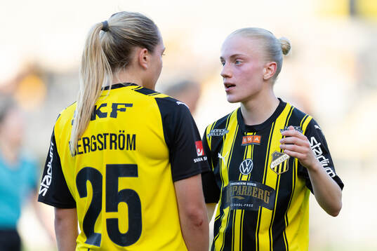 Häckens Alice Bergström och Anna Sandberg