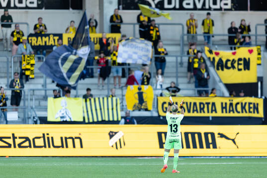 Häckens målvakt Jennifer Falk