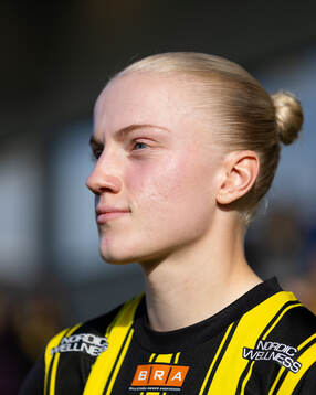 Häckens Anna Sandberg innan fotbollsmatchen i