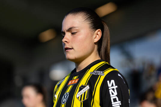 Häckens Hanna Wijk innan fotbollsmatchen i Damallsvenskan