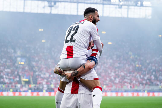 Georges Mikautadze of Georgia celebrates