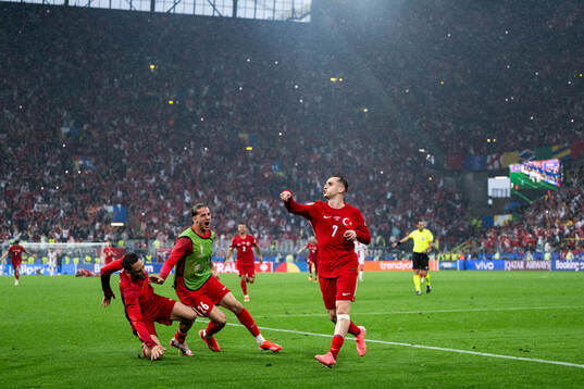 Kerem Akturkoglu of Türkiye celebrates