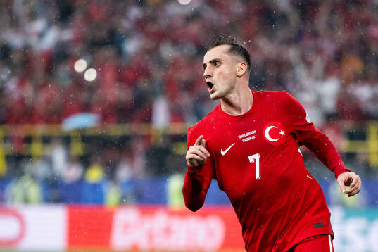 Kerem Akturkoglu of Türkiye celebrates