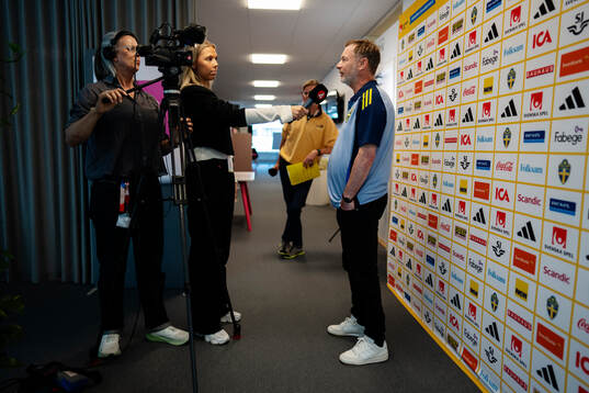 Peter Gerhardsson, head coach of the Swedish women's