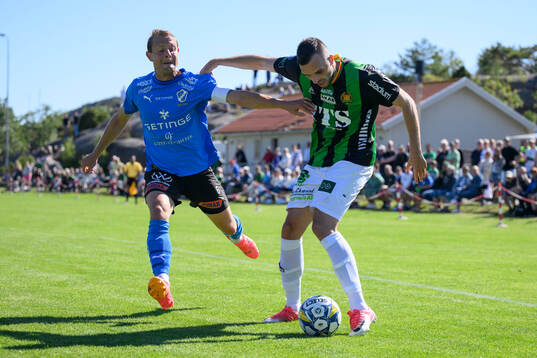 Halmstads Joel Allansson och GAIS Egzon Binaku