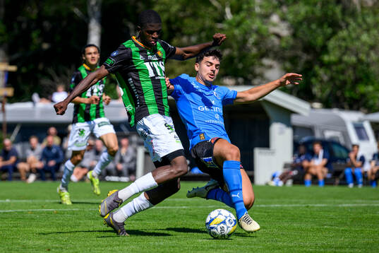 GAIS Chisomnazu Chika Chidi  och Halmstads Bleon Kurtulus