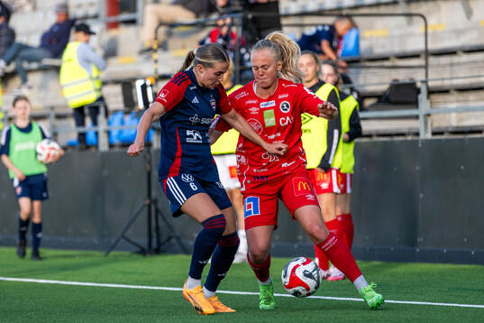FC Rosengårds Ria Noora Minerva Öling och KIF Örebros
