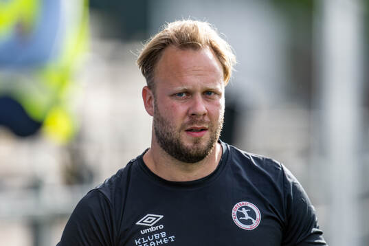 KIF Örebros målvaktstränare Simon Johansson