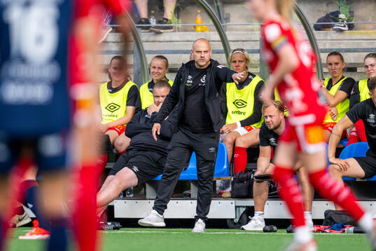 KIF Örebros tränare Rickard Johansson