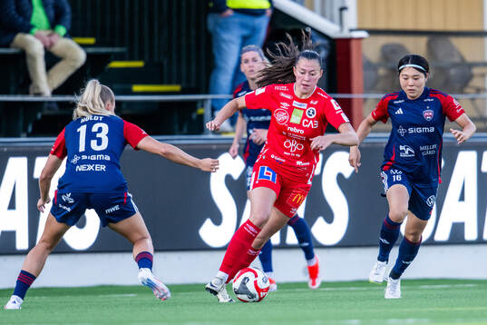 KIF Örebros Áslaug Dora Sigurbjörnsdottir