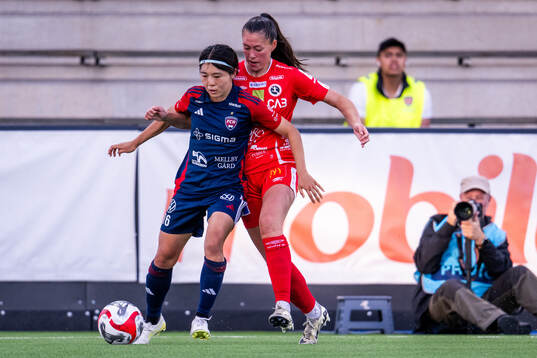 FC Rosengårds Mai Kadowaki och KIF Örebros Áslaug Dora