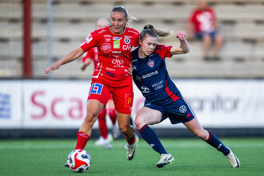 FC Rosengårds Bea Sprung och KIF Örebros Ronja Karlsson