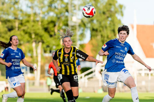 Häckens Matilda Nildén och Trelleborgs Irmeli Jonsson