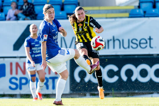 Trelleborgs Edina Filekovic och Häckens Hanna Wijk