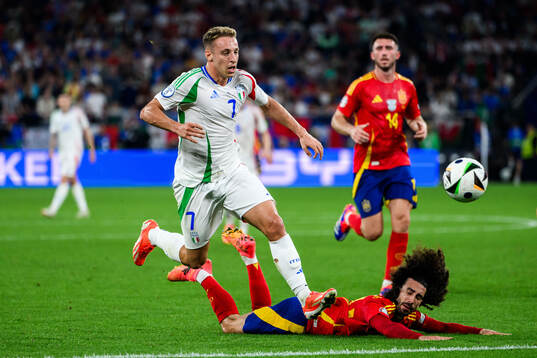 Davide Frattesi of Italy and Marc Cucurella of Spain
