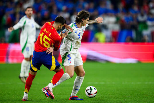Alejandro Baena of Spain and Riccardo Calafiori of Italy