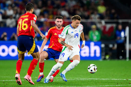 Rodrigo Hernandez and Aymeric Laporte of Spain against