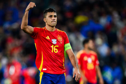 Rodrigo Hernandez of Spain celebrates