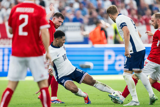 Pierre-Emil Højberg of Denmark and Jude Bellingham of